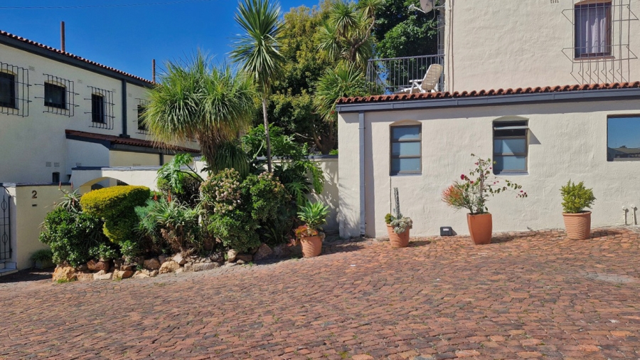 3 Bedroom Property for Sale in Corlett Gardens Gauteng
