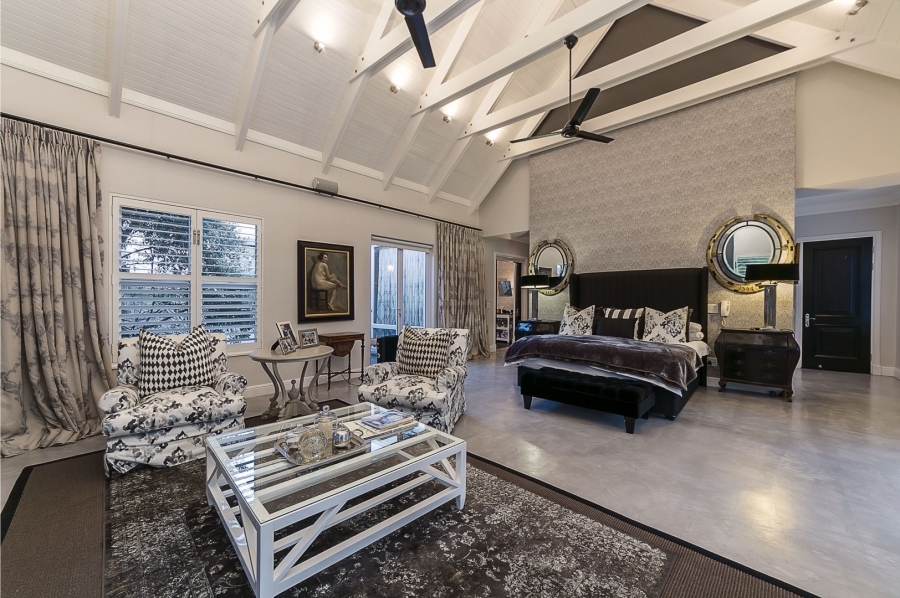 6 Bedroom Property for Sale in Birdhaven Gauteng