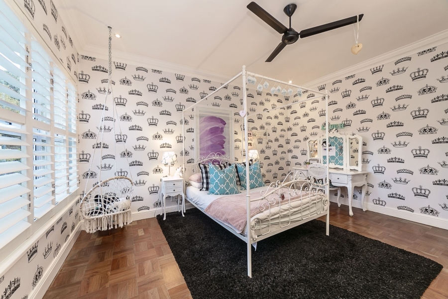 6 Bedroom Property for Sale in Birdhaven Gauteng
