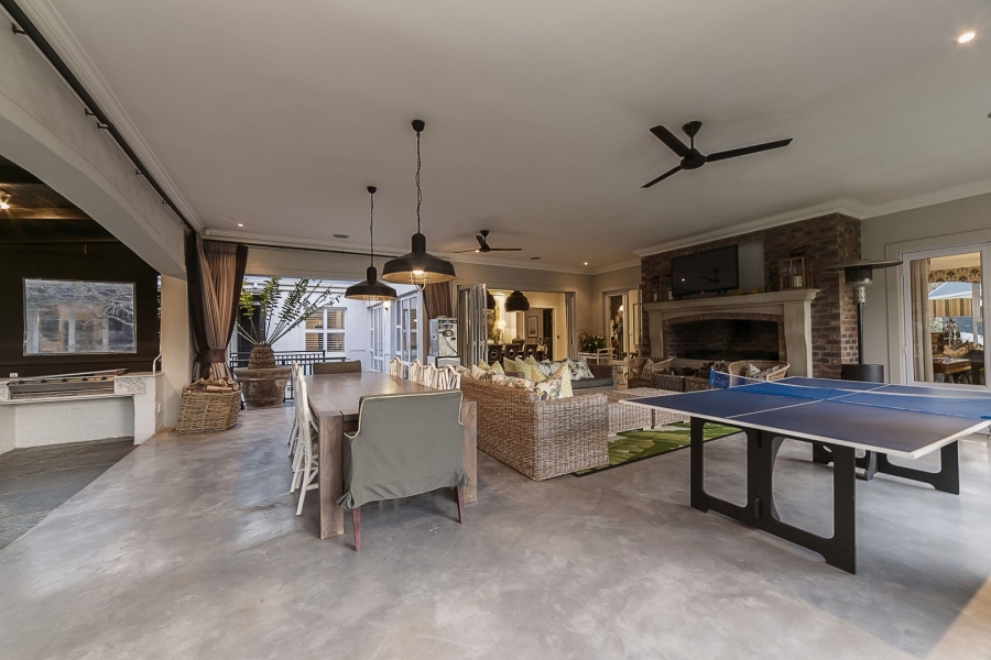 6 Bedroom Property for Sale in Birdhaven Gauteng