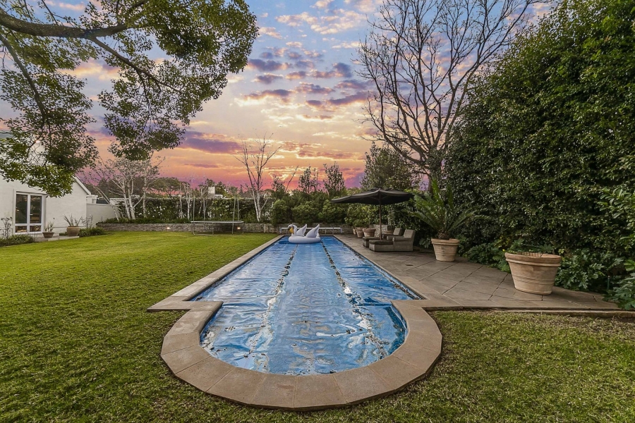 6 Bedroom Property for Sale in Birdhaven Gauteng