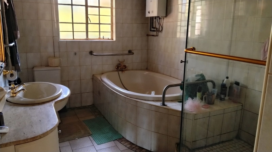 3 Bedroom Property for Sale in Greenhills Gauteng