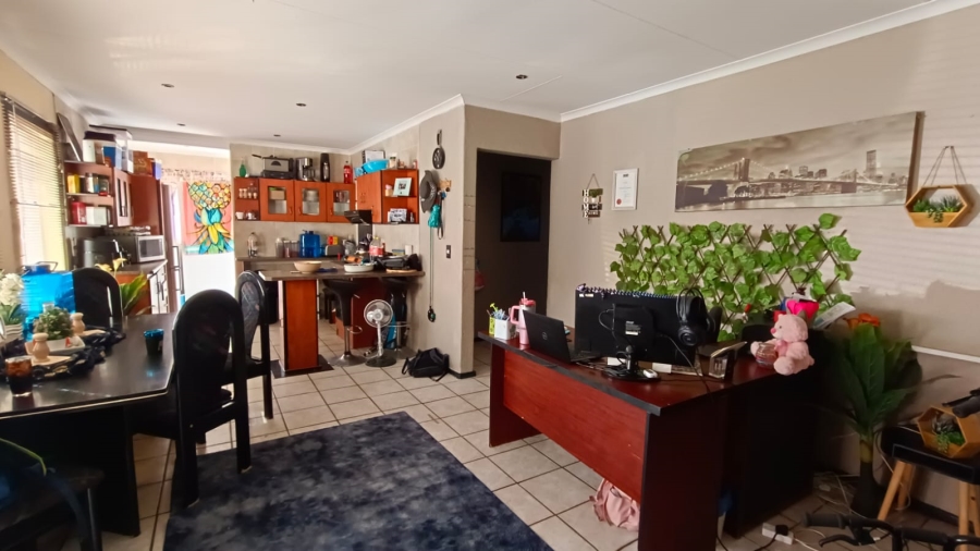 3 Bedroom Property for Sale in Greenhills Gauteng