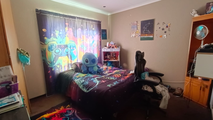 3 Bedroom Property for Sale in Greenhills Gauteng