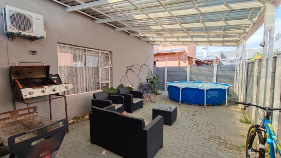 3 Bedroom Property for Sale in Greenhills Gauteng