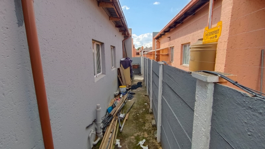 3 Bedroom Property for Sale in Greenhills Gauteng