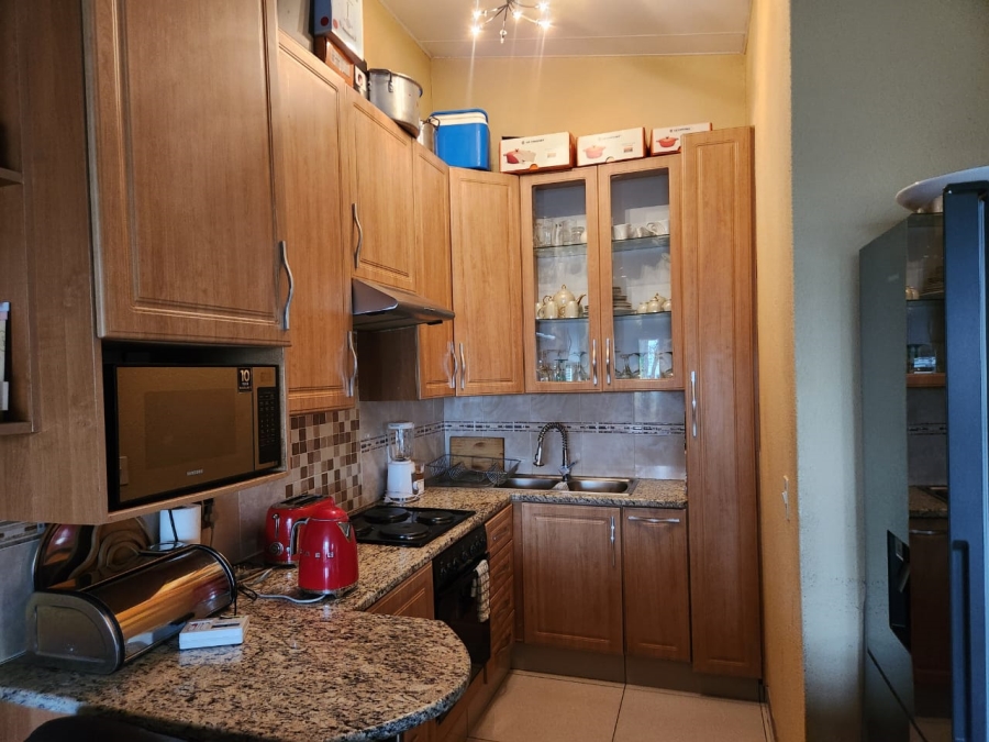3 Bedroom Property for Sale in Ridgeway Gauteng