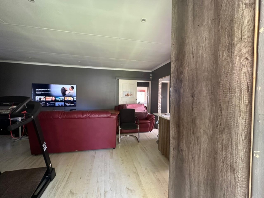 3 Bedroom Property for Sale in Klopperpark Gauteng