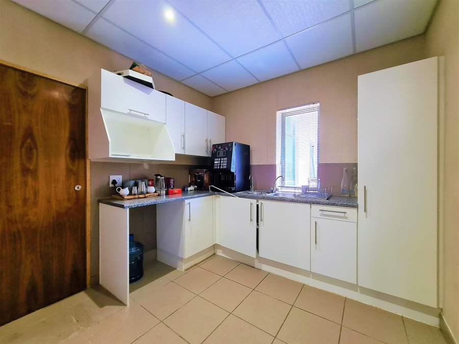 To Let Commercial Property for Rent in Fourways Gauteng