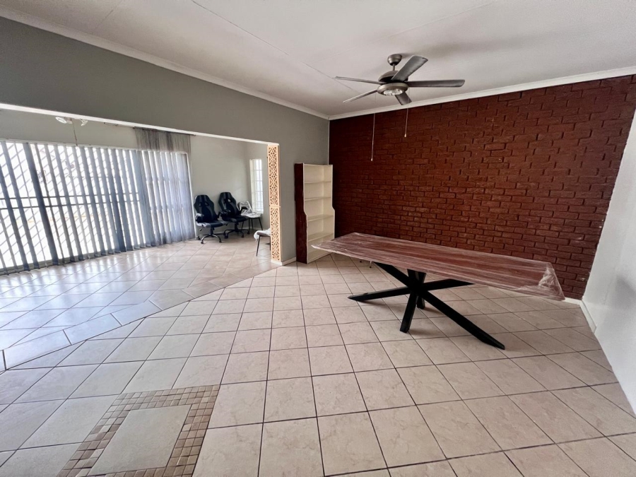 To Let 3 Bedroom Property for Rent in Montana Gauteng