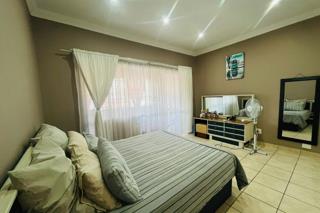 2 Bedroom Property for Sale in New Redruth Gauteng