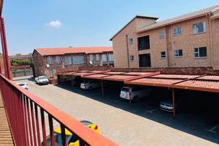 2 Bedroom Property for Sale in New Redruth Gauteng