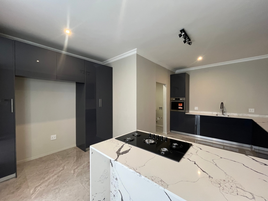 To Let 4 Bedroom Property for Rent in Hyde Park Gauteng