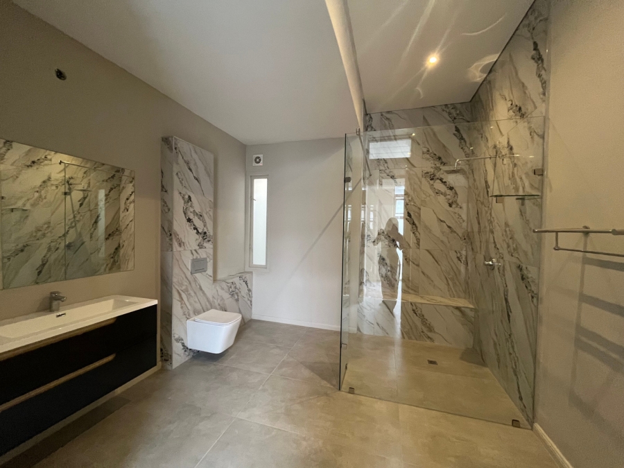 To Let 4 Bedroom Property for Rent in Hyde Park Gauteng