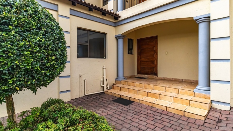 3 Bedroom Property for Sale in Glen Marais Gauteng