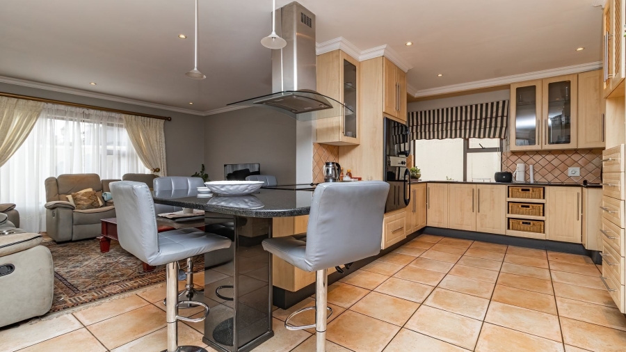 3 Bedroom Property for Sale in Glen Marais Gauteng