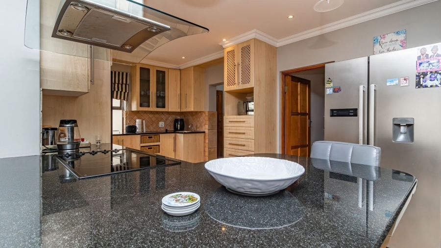 3 Bedroom Property for Sale in Glen Marais Gauteng