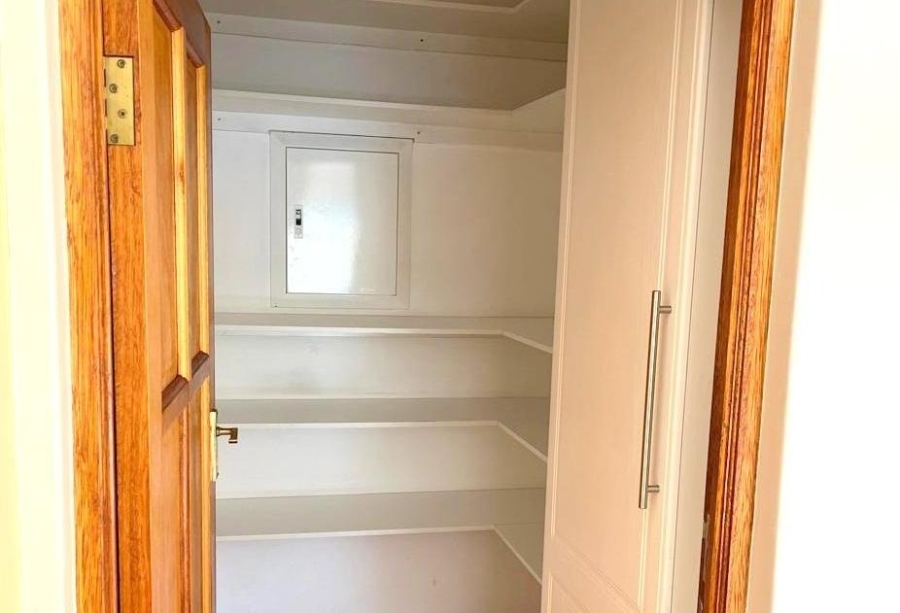 3 Bedroom Property for Sale in Glen Marais Gauteng