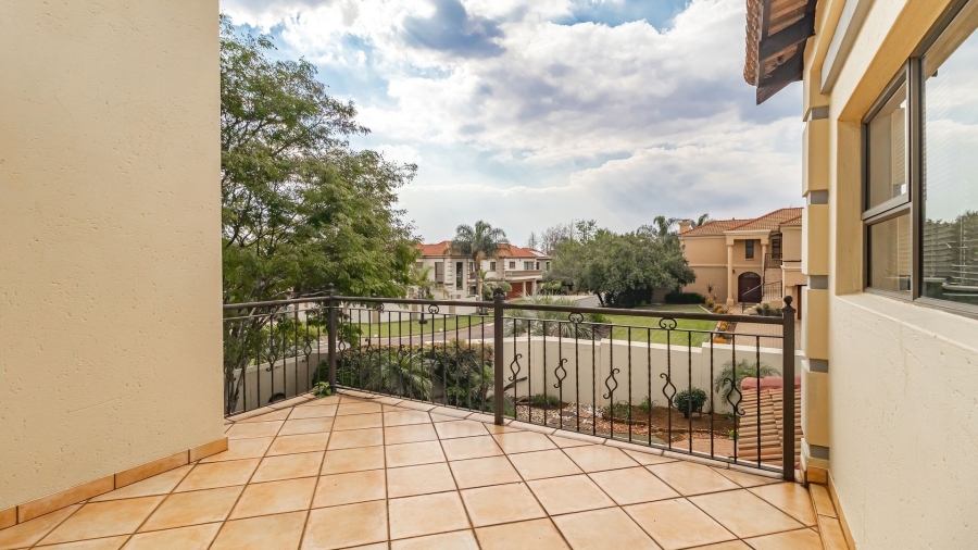 3 Bedroom Property for Sale in Glen Marais Gauteng