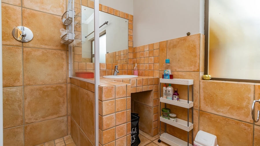 3 Bedroom Property for Sale in Glen Marais Gauteng