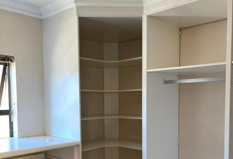 3 Bedroom Property for Sale in Glen Marais Gauteng