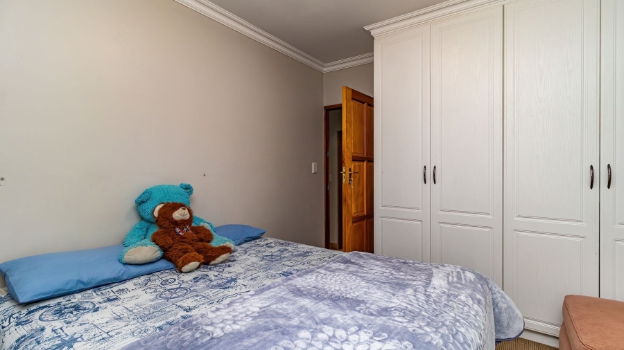 3 Bedroom Property for Sale in Glen Marais Gauteng