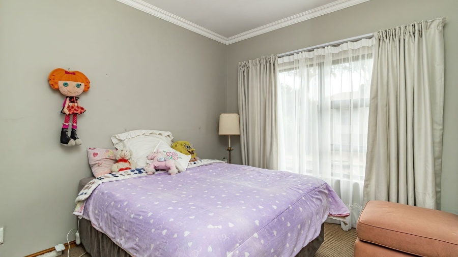 3 Bedroom Property for Sale in Glen Marais Gauteng