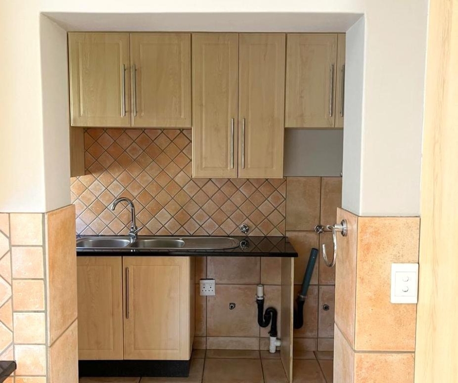 3 Bedroom Property for Sale in Glen Marais Gauteng