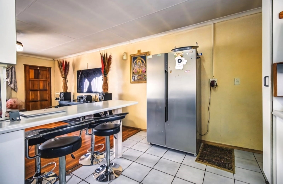 3 Bedroom Property for Sale in Glen Marais Gauteng