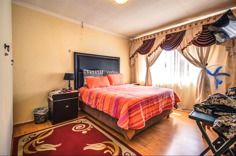 3 Bedroom Property for Sale in Glen Marais Gauteng
