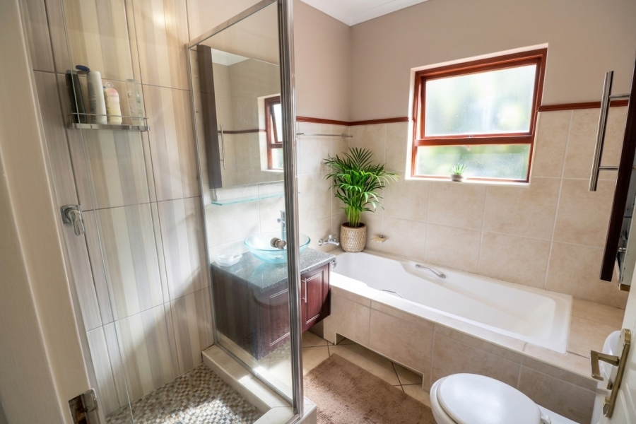 3 Bedroom Property for Sale in Bryanston Gauteng