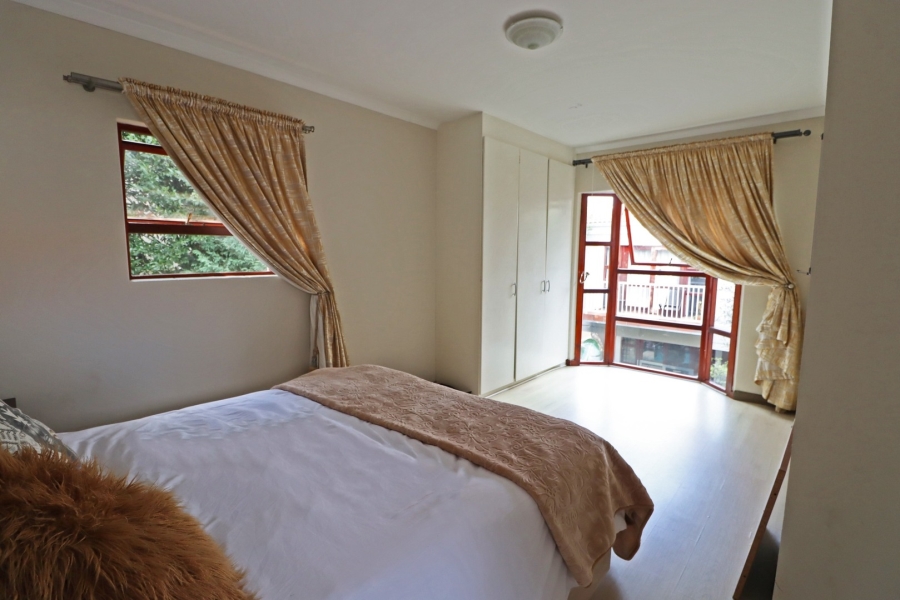 3 Bedroom Property for Sale in Bryanston Gauteng