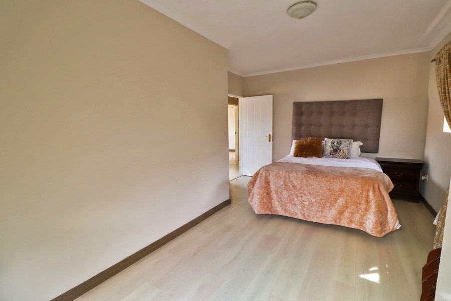 3 Bedroom Property for Sale in Bryanston Gauteng