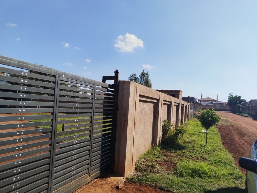 2 Bedroom Property for Sale in Soshanguve South Gauteng