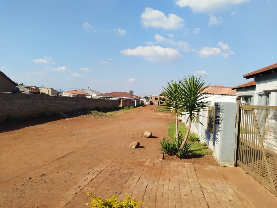 2 Bedroom Property for Sale in Soshanguve South Gauteng