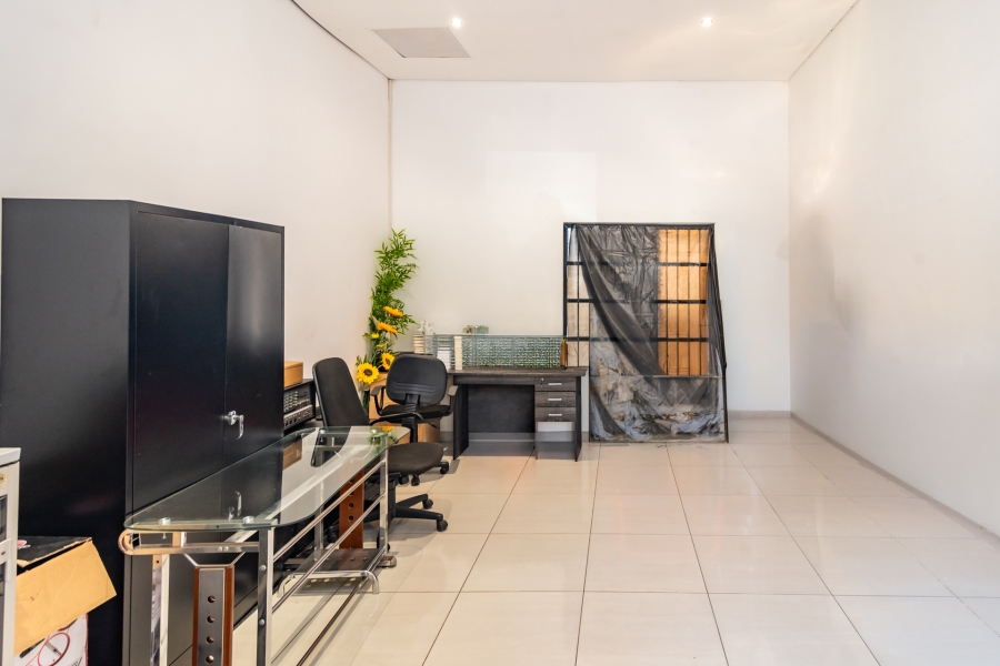 Commercial Property for Sale in Gresswold Gauteng