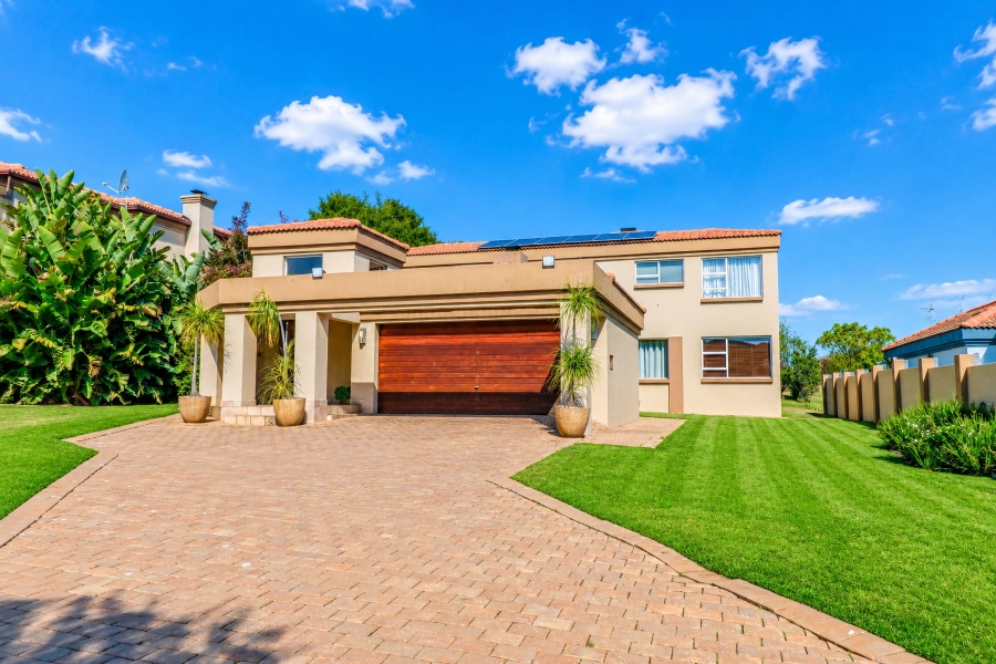 4 Bedroom Property for Sale in Blue Valley Golf Estate Gauteng