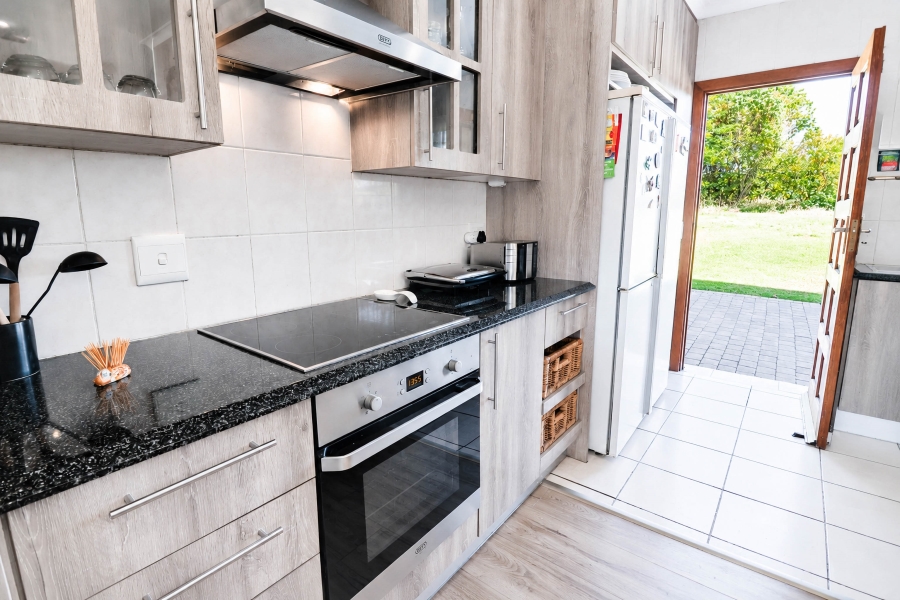 4 Bedroom Property for Sale in Blue Valley Golf Estate Gauteng