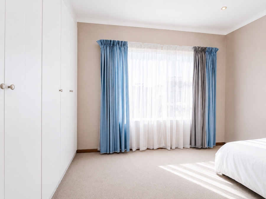 4 Bedroom Property for Sale in Blue Valley Golf Estate Gauteng