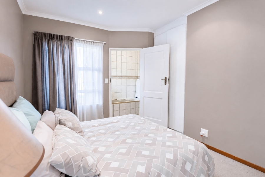 4 Bedroom Property for Sale in Blue Valley Golf Estate Gauteng