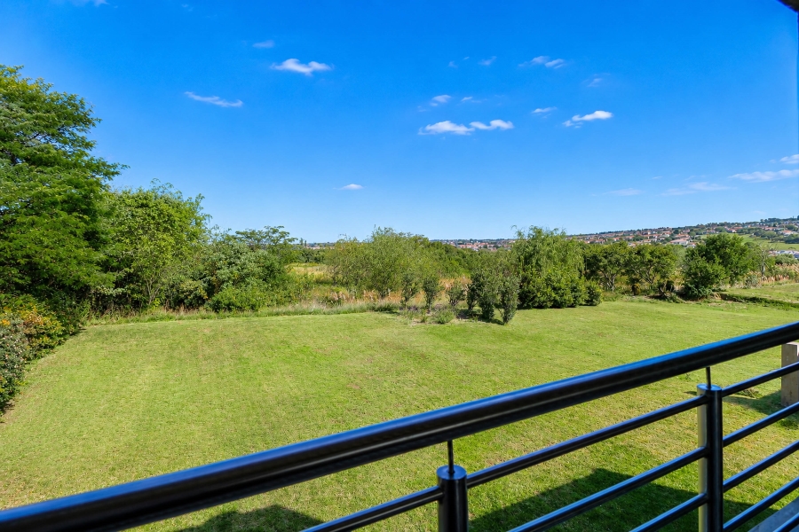 4 Bedroom Property for Sale in Blue Valley Golf Estate Gauteng