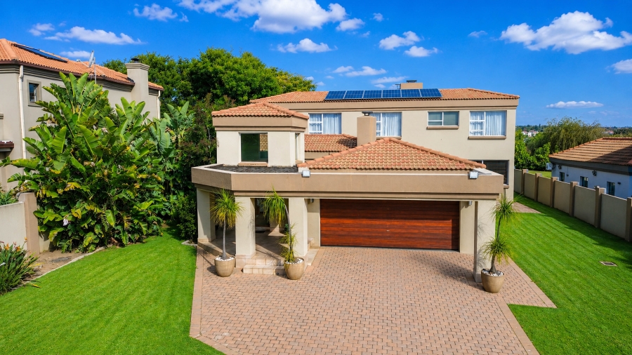 4 Bedroom Property for Sale in Blue Valley Golf Estate Gauteng