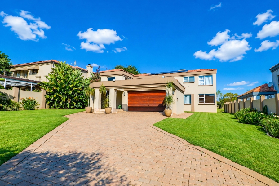 4 Bedroom Property for Sale in Blue Valley Golf Estate Gauteng