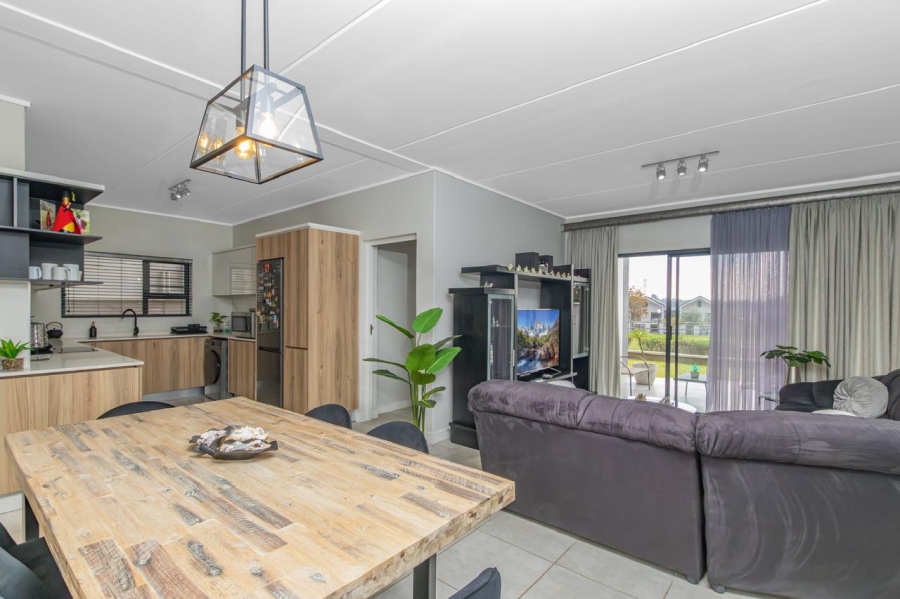 3 Bedroom Property for Sale in Waterfall Gauteng