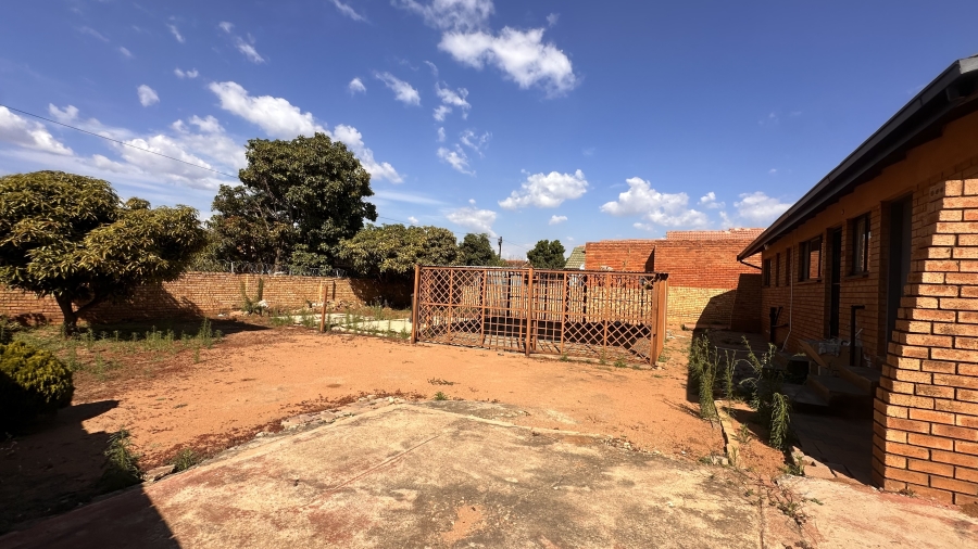 3 Bedroom Property for Sale in Soshanguve BB Gauteng