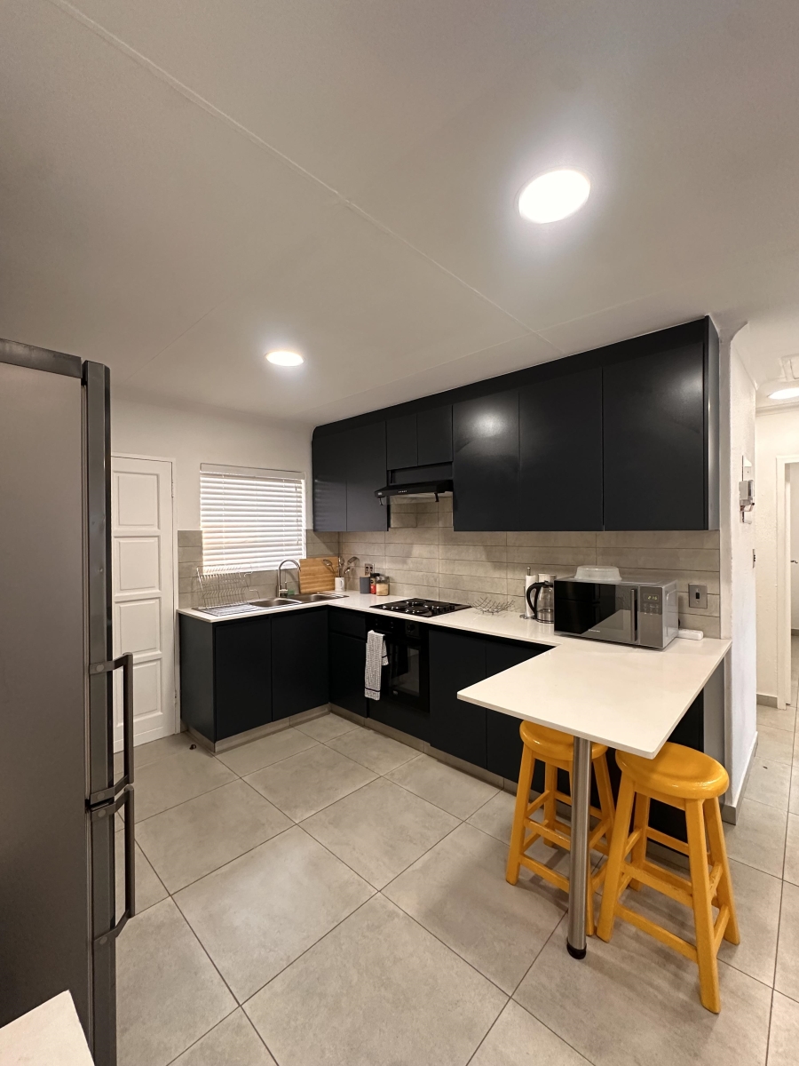 To Let 2 Bedroom Property for Rent in Magaliessig Gauteng