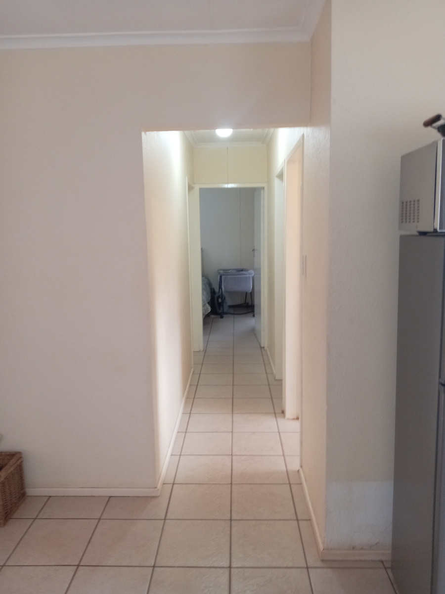 3 Bedroom Property for Sale in Likole Gauteng