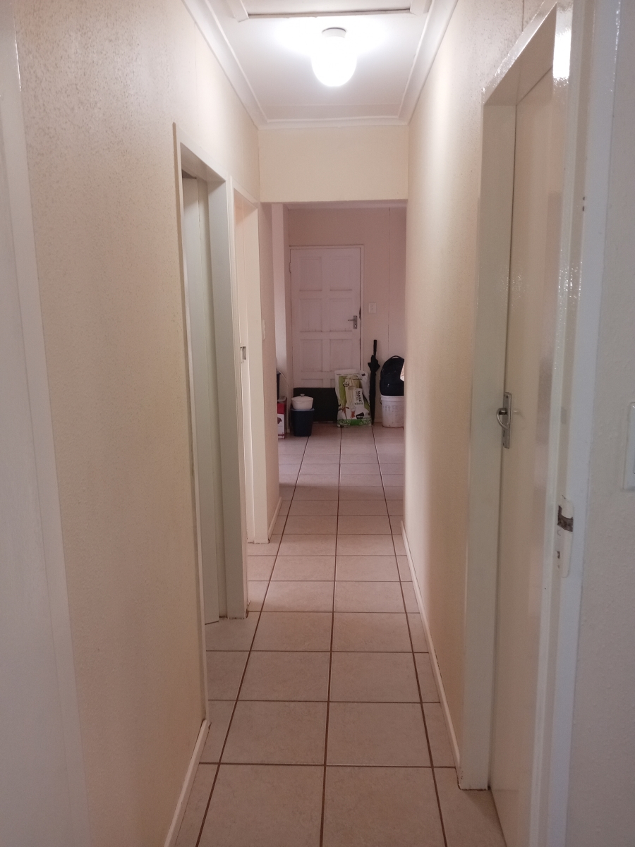 3 Bedroom Property for Sale in Likole Gauteng