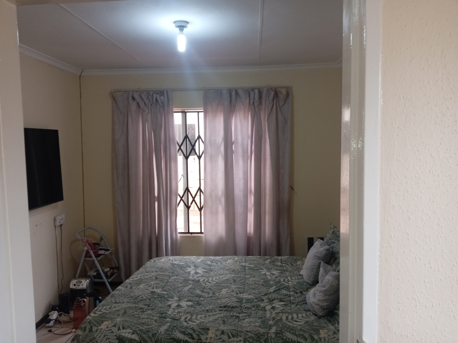 3 Bedroom Property for Sale in Likole Gauteng