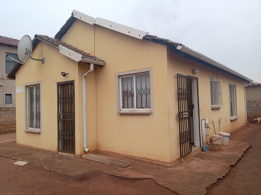 3 Bedroom Property for Sale in Likole Gauteng
